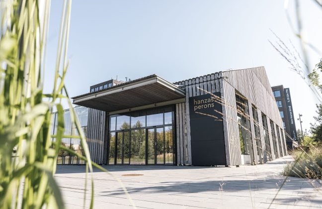 NEW TICKET OFFICE OPENED AT HANZAS PERONS